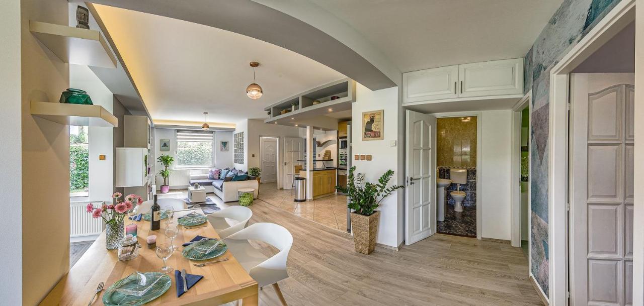 Riverside Apartman**** Мишкольц Экстерьер фото