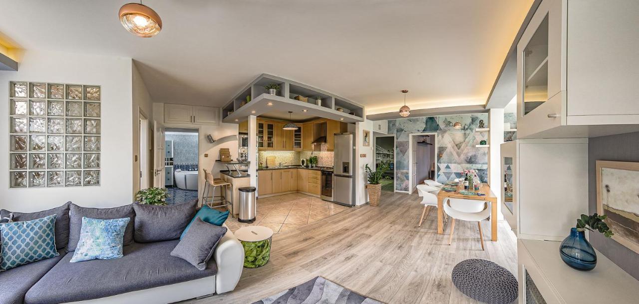 Riverside Apartman**** Мишкольц Экстерьер фото