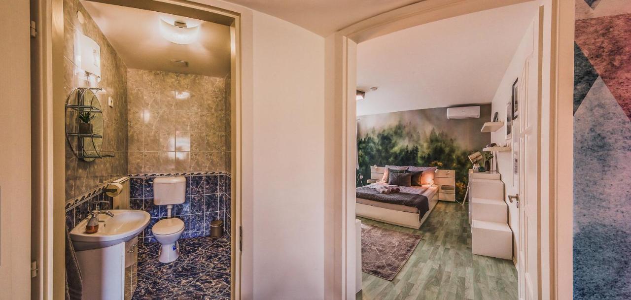 Riverside Apartman**** Мишкольц Экстерьер фото